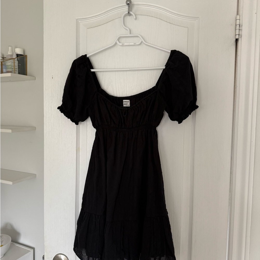 Elegant Black Puff Sleeve Dress